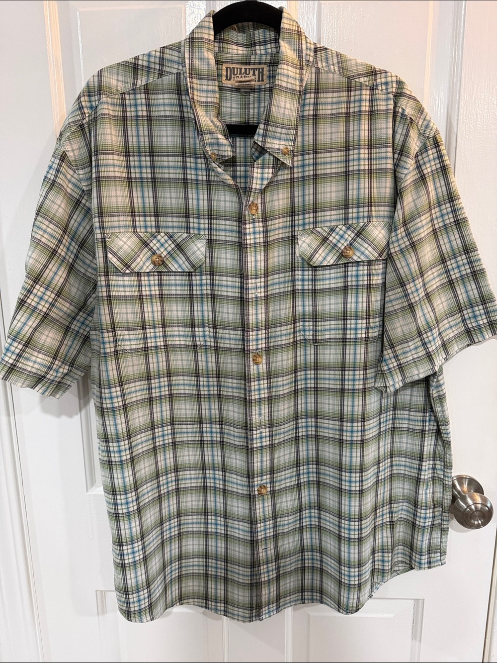 Duluth Trading Co Green and Blue Plaid Short-Sleeve Button-Up Shirt